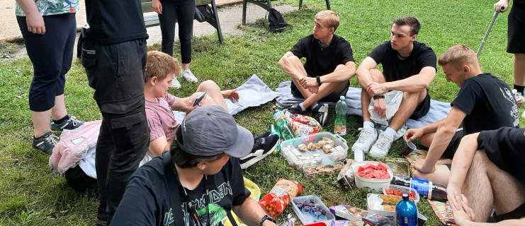 U2B na pikniku