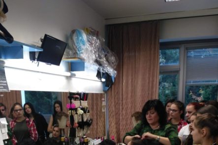 Foto k aktualitě Exkurze do divadelního zákulisí