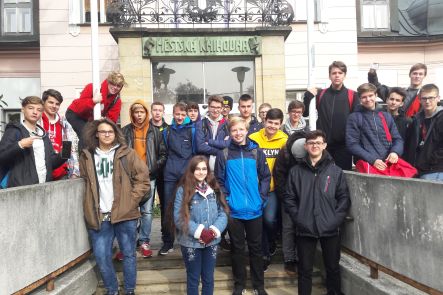 Foto k aktualitě  Tematická exkurze 1. ročníků v Městské knihovně v Rožnově pod Radhoštěm