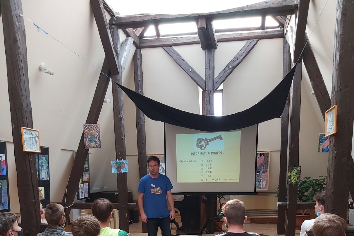  Interaktivní hodina češtiny v městské knihovně – podpora čtenářské gramotnosti