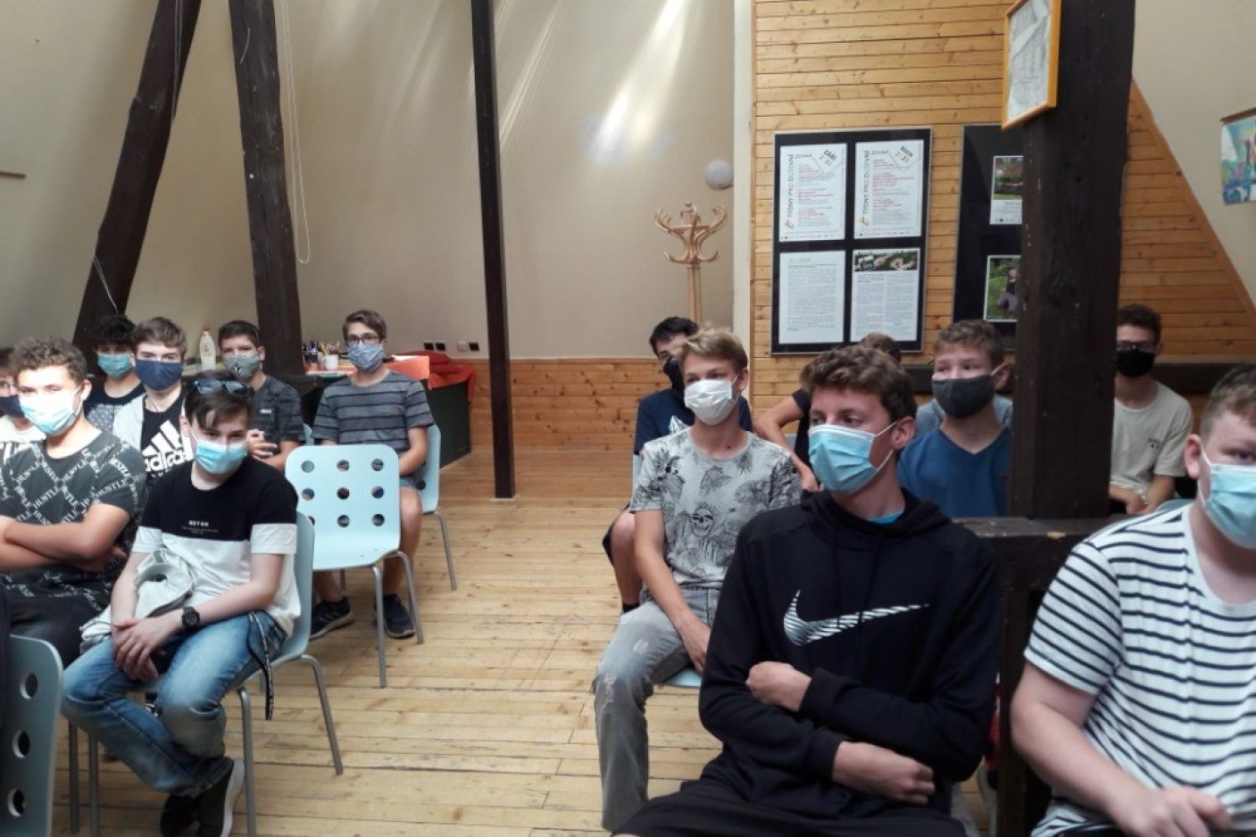  Třídy ME1 a ME2 navštívily Městskou knihovnu