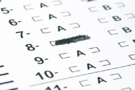 Foto k aktualitě PŘIHLAŠOVÁNÍ K MATURITNÍ ZKOUŠCE - JARO 2023