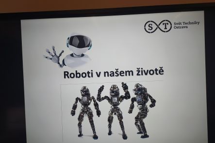 Foto k aktualitě  Roboti v našem životě