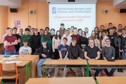 Foto k aktualitě  Žákovský parlament SŠIEŘ RpR