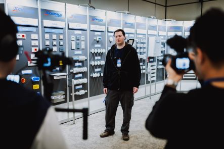 Foto k aktualitě Studentské informační dny Schrack Technik v Praze