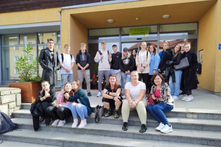 Foto k aktualitě Studenti SŠIEŘ navštívili Domov pro seniory v Rožnově pod Radhoštěm