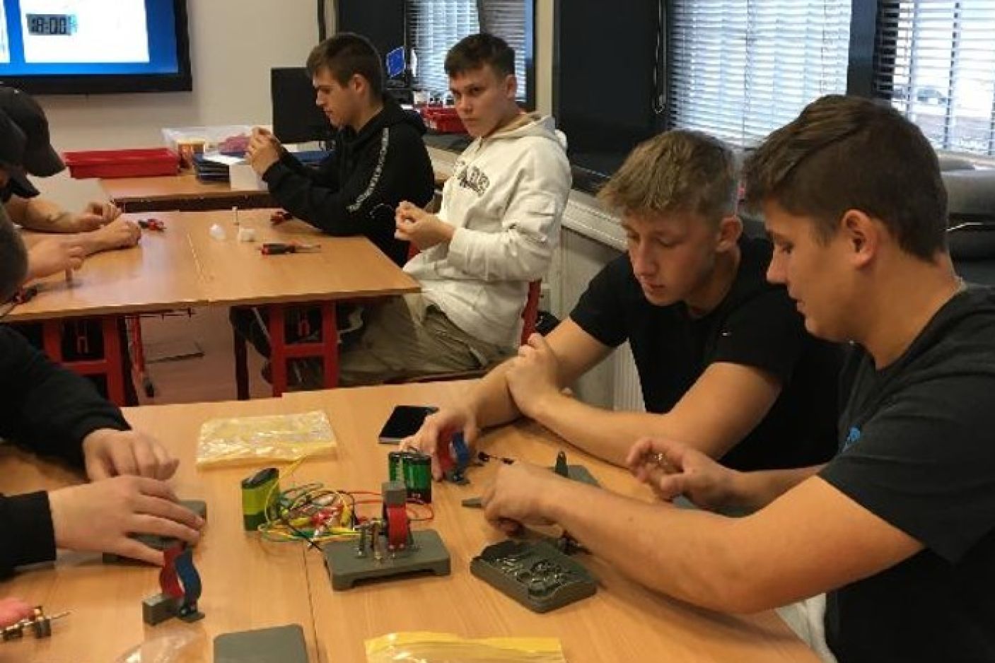  BUDOUCNOST ELEKTROMOBILITY