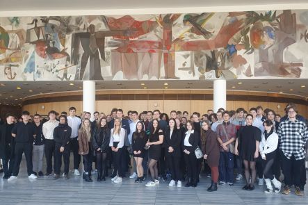 Foto k aktualitě Byli jsme v divadle aneb Extraordinérní Erbenova Kytice