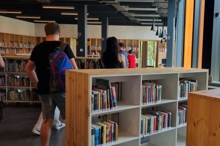 Foto k aktualitě Závěr školního roku mezi knihami