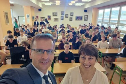 Foto k aktualitě Hejtman Zlínského kraje ve škole