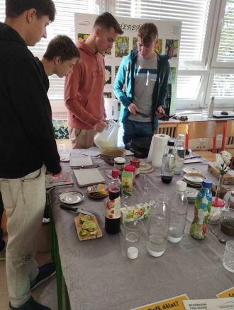 Fotografie 462546850-3699620950300050-1110529658067_1_original.jpg