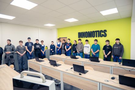 Foto k aktualitě Slavnostní otevření nových odborných učeben 