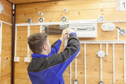 Foto ke stránce OBOR 26-51-H/02 ELEKTRIKÁŘ - SILNOPROUD