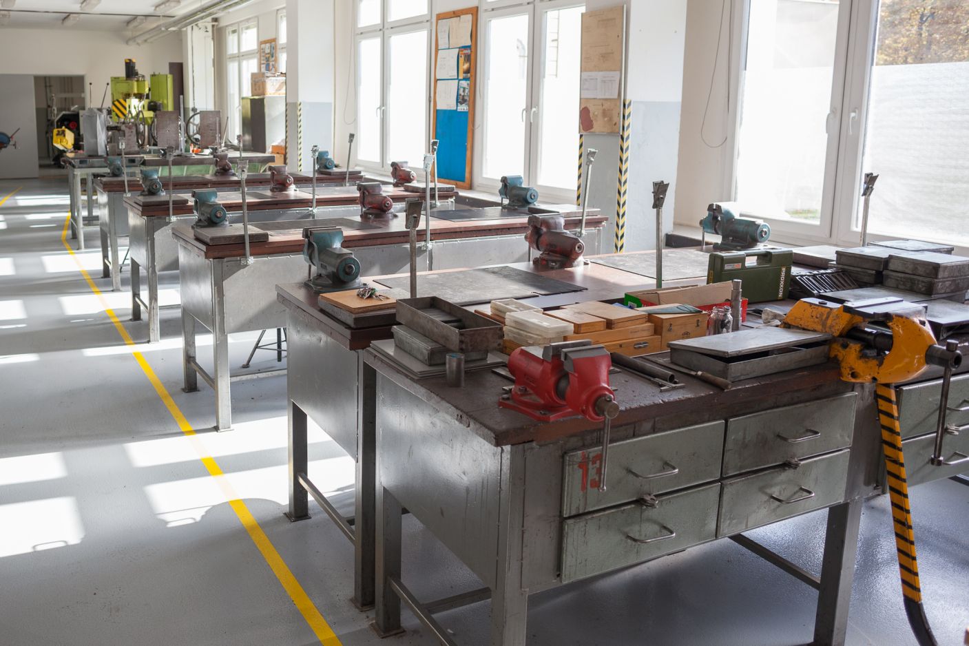 OBOR 23-51-H/01 ZÁMEČNÍK