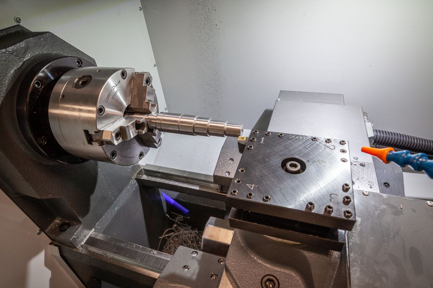 OBOR 23-56-H/01 OBRÁBĚČ KOVŮ