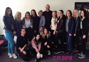 Fotografie 45718452-377733746101765-829591501225014_original.jpg