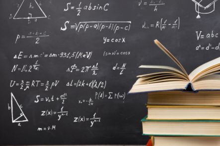 Foto ke stránce OPRAVNÉ MATURITNÍ ZKOUŠKY - MZ PODZIM 2024