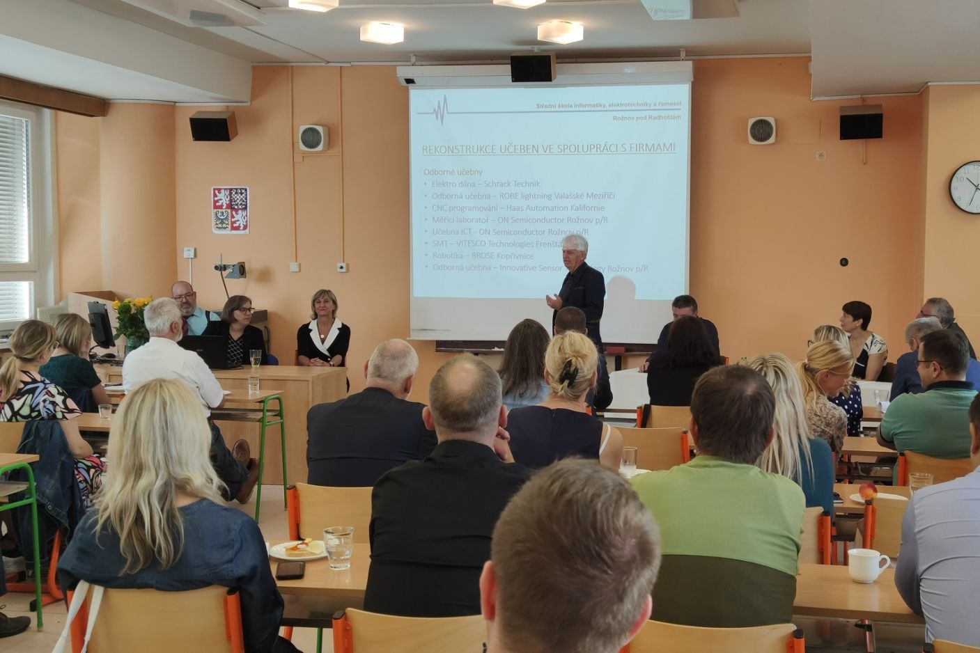 ZAMĚSTNAVATELÉ SOUČÁSTÍ VZDĚLÁVÁNÍ