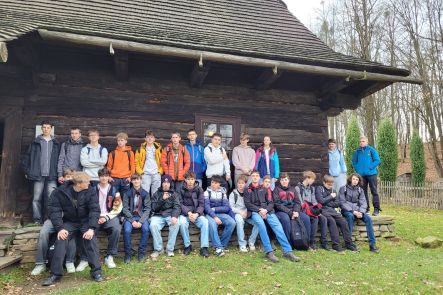 Foto k aktualitě Žáci tříd ME1 a ME3 zažili Vánoce na dědině