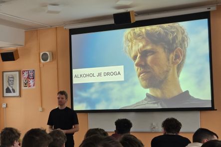 Foto k aktualitě Alkohol je droga: preventivní přednáška 