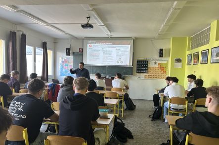 Foto k aktualitě Přednáška o finanční gramotnosti a investování pro žáky oboru elektrikář