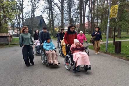 Foto k aktualitě Vycházka se seniory