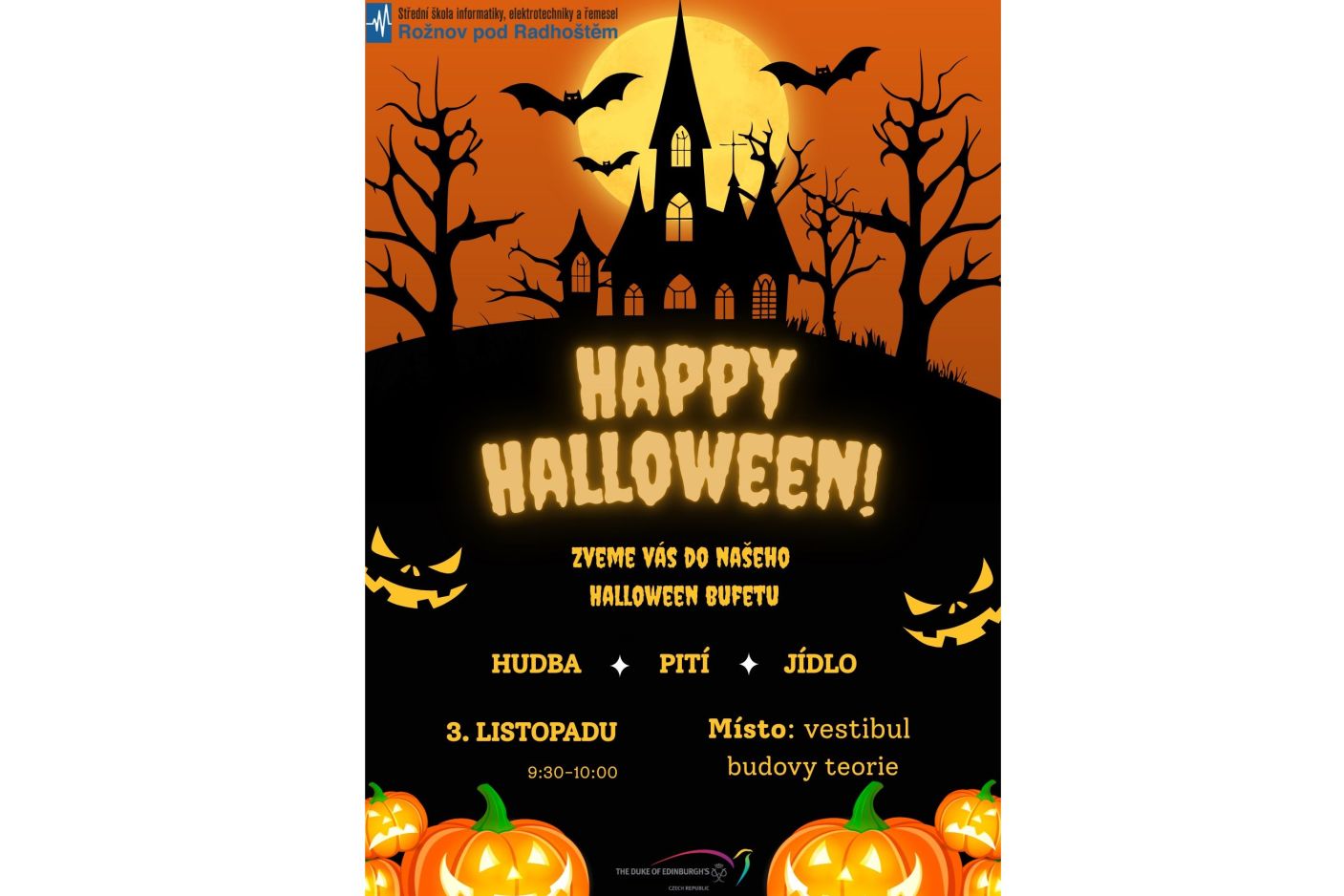  Halloween na budově teorie