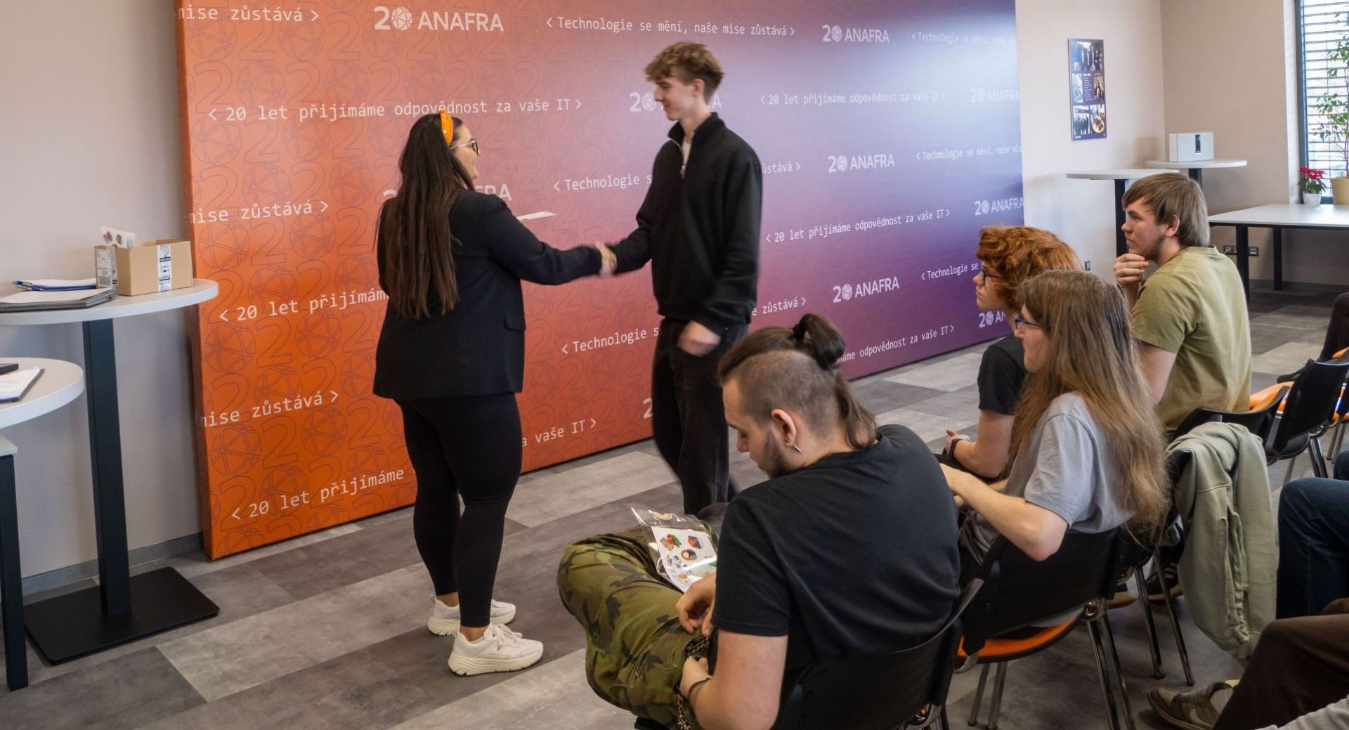 Slider - Exkurze a soutěžní program ve firmě Anafra